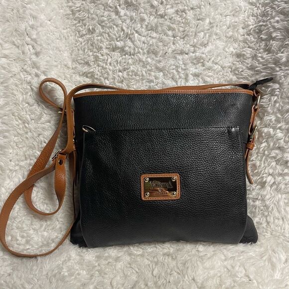 Valentina leather Black and Tan shoulder /Crossbody Bag gold tone hardwares. - Picture 1 of 12